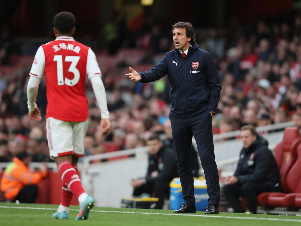 由于伤病不 由于伤病不